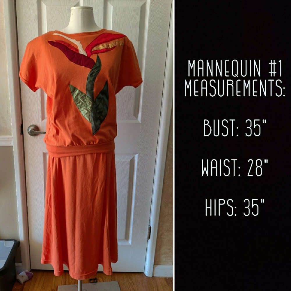 MEDIUM Cervelle Orange Knit Top & Skirt Set